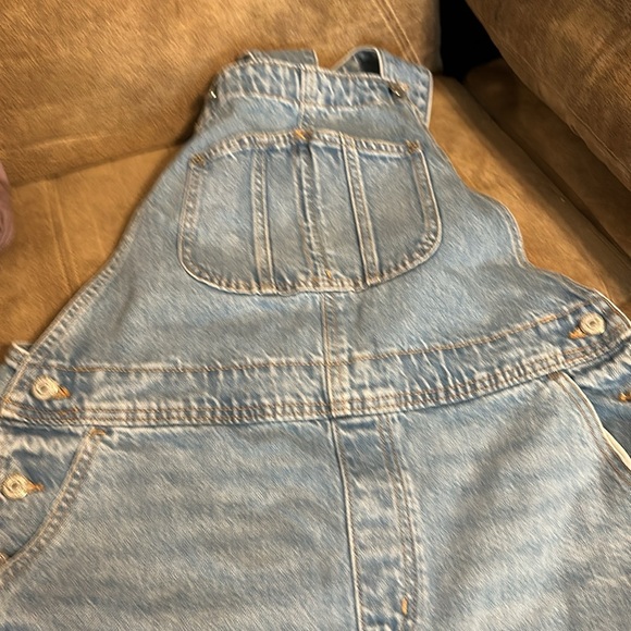 Old navy over all shorts size large. - Picture 3 of 5